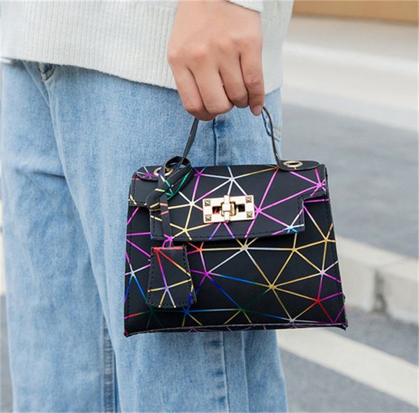 

designers duffel bags 45cm 55cm luxury large capacity travel sale women men genuine leather shoulder fashion bag carry rivets with lock head