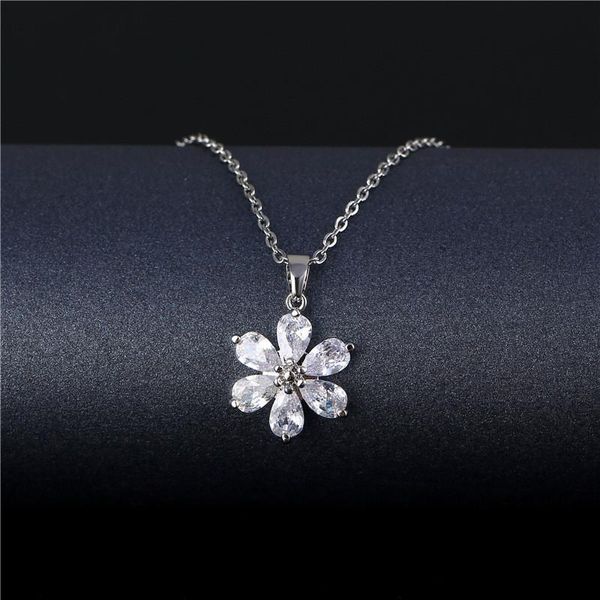 

pendant necklaces cute small flower white zircon necklace fashion female titanium steel clavicle chain choker for women wedding, Silver