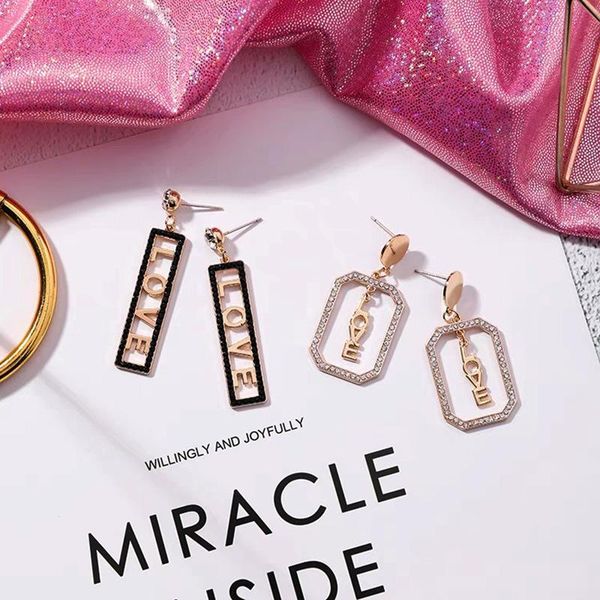

stud 2021 south korea's flashing letters love geometric earrings temperament square net red korean jewelry wholesale, Golden;silver