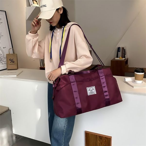 

large capacity travel bag nylon waterproof fashion sport s for women shoulder messenger weekend handbag sac femme 211118