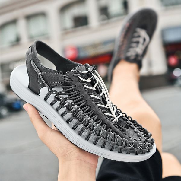 

shoe 2021 summer breathable sports men's hollow out leisure sandals, Black;white