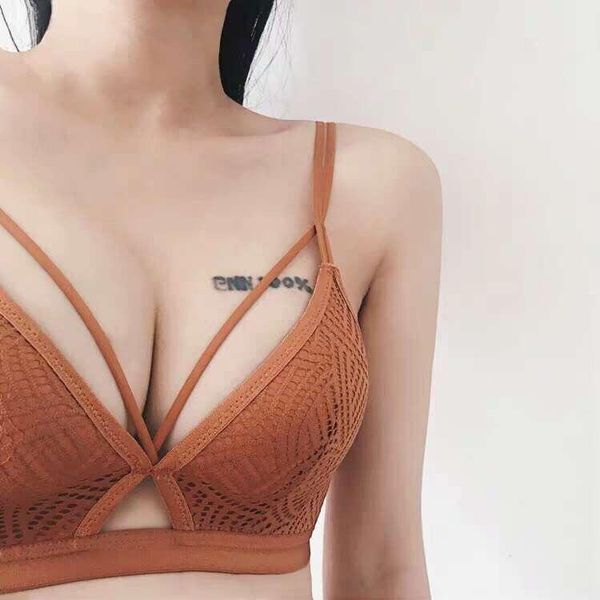 

bras sets seamless underwear lace embroidery flower push up bra set for women lover romantic lingerie deep v french brassiere, Red;black