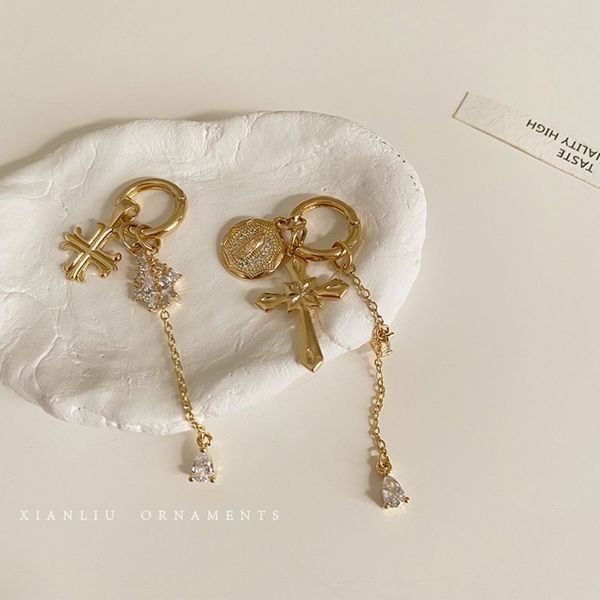 

High sense light luxury zircon cross Tassel Earrings minority ins European and American Vintage Gold Coins asymmetric Earrings female, Silver