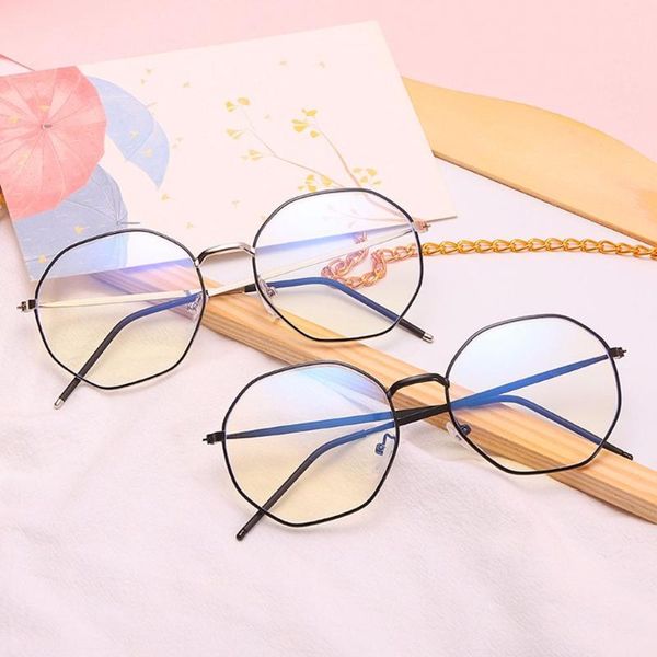 

sunglasses trendy anti-blue-ray glasses female retro geometric shape frame men and women same style flat spectacle eyewear, White;black