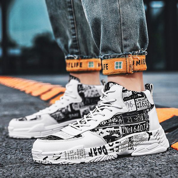 

2021 new summer fashion brand mens casual shoes lightweight breathable high men sneakers lace up male shoes