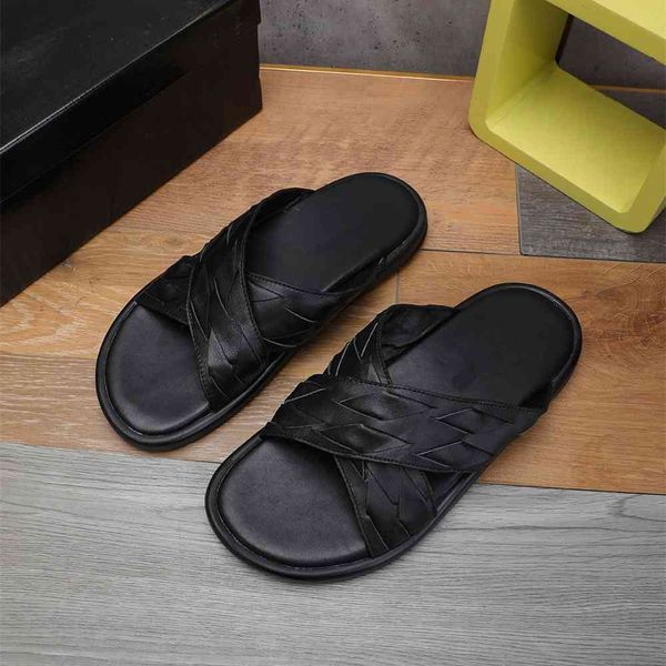 

80% off outlet store men's cross sandals with cowhide face in summer, Black
