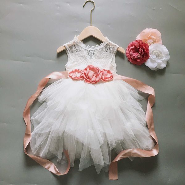 Kleines Mädchen Vintage Kleid für Kinder Spitze Blume mit Schärpen Elegante Mädchen 3 Schichten Tutu Party Kleid Kleidung 210529