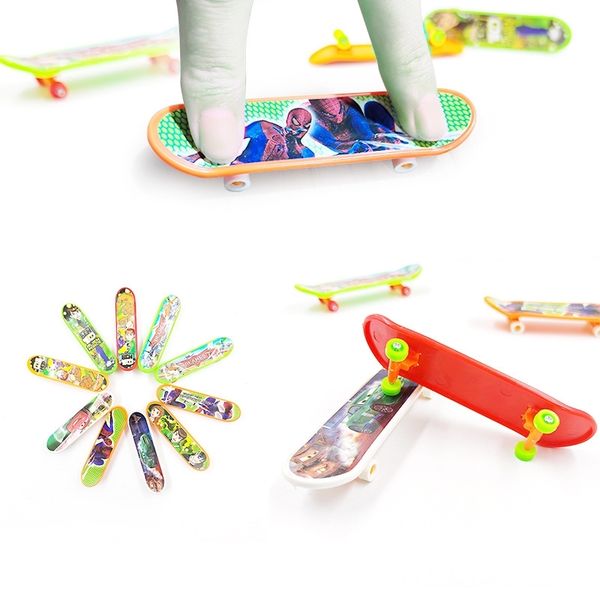 

creative mini finger skateboard fingertip sports plastic leisure decompression entertainment toys0