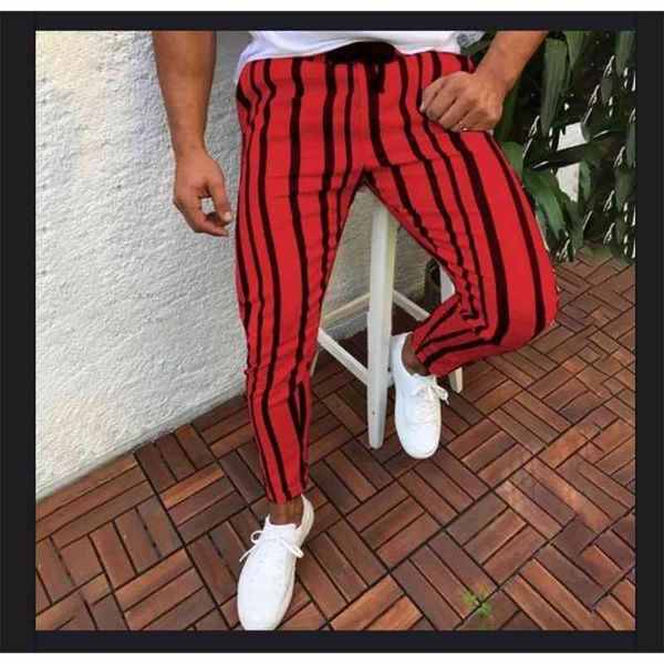 

2018 fashion men's striped printed leggings casual sports pants, Black