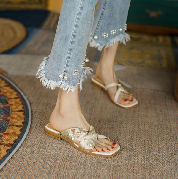 

slippers sandals and sen series 2021 female fashion trend niche summer flat, Black