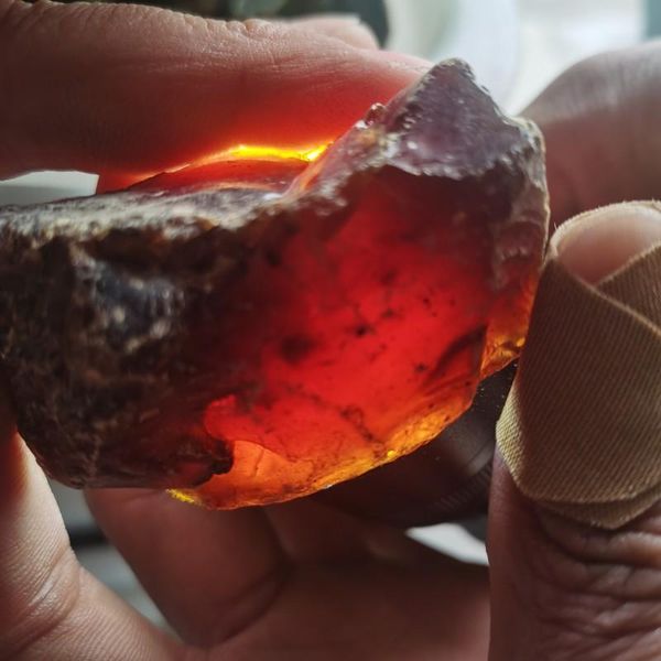 

models high-quality natural amber stone crystal rough rock mineral specimens healing home decor gem collection decorative object obj