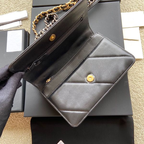 

women fashion bag famous brand designer shoulder womenbag one-shoulder super soft sheepskin bags ladies large-capacity gold chain womens mes