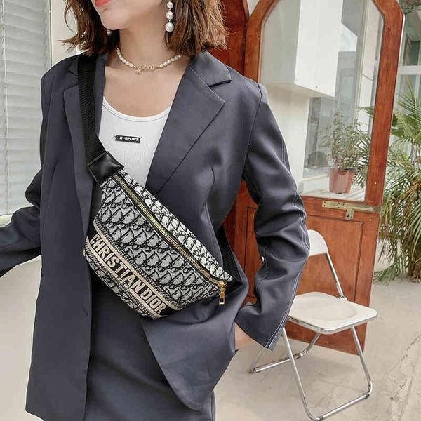 

75% off luggage factory wholesale trendy small bag women's trendy armpit ins one shoulder messenger bouncing di chest