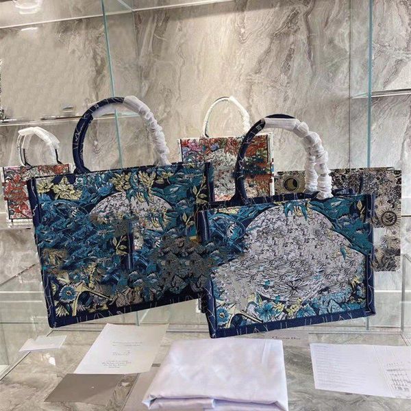 

2021 fashion embroidered tiger tote large capacity luxury big brand shopping bag handbag classic outdoor banquet travel handbags handmade