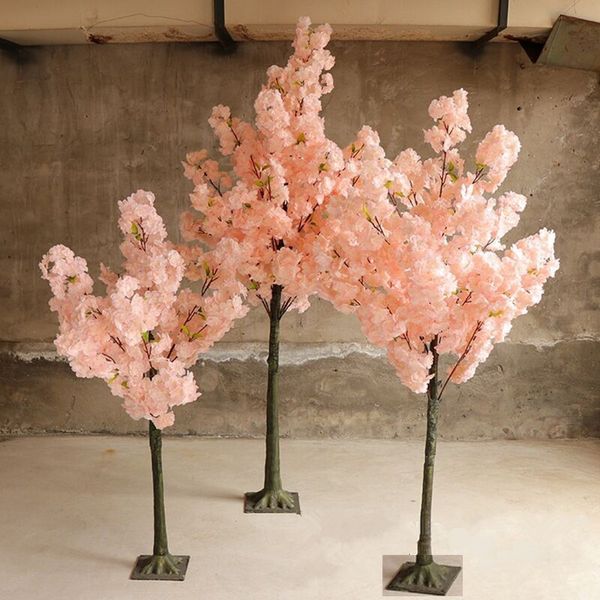 Alberi dei desideri di fiori artificiali Simulazione Albero di fiori di ciliegio Colonna romana La strada conduce Sakura per oggetti di scena aperti al centro commerciale di nozze