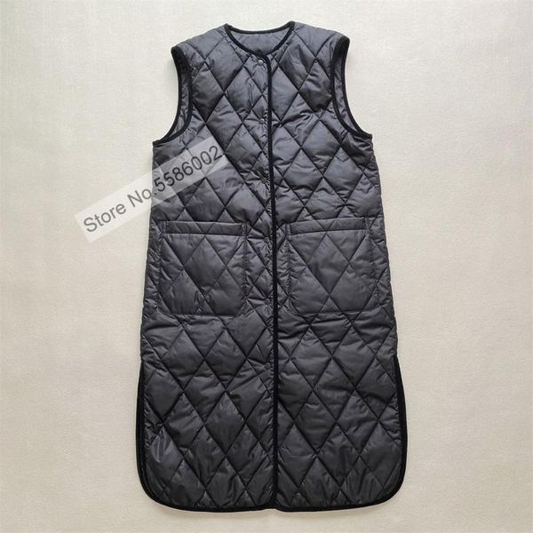 

women's vests ladies long style round neck sleeveless quilted waistcoat vest features sides vents, Black;white