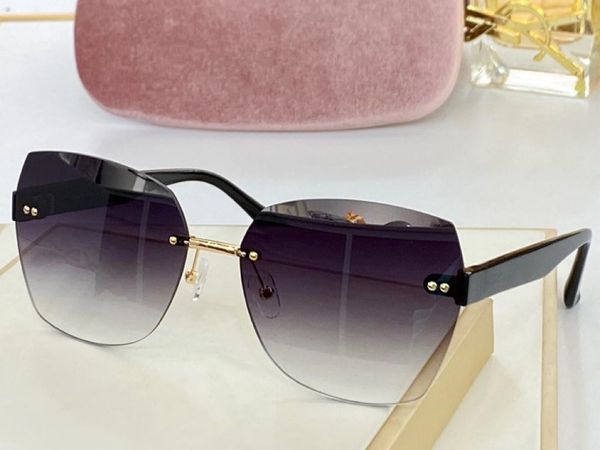 

6517 sunglasses women popular fashion square frame sunglass crystal metarial fashion women style come with case, White;black