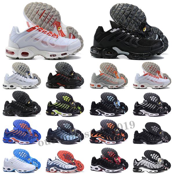 

2022 tn plus mens women shoes fire pink bleached aqua triple black white mean green hyper blue smoke grey outdoor trainers sneakers size 12