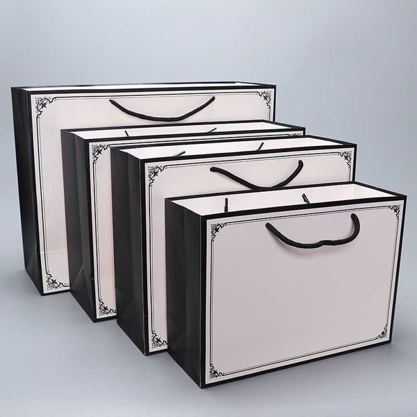 5 Stück Großhandel beschichtete weiße Papppapiertüte Einkaufsgeschenktüte Kundenspezifische Papierkleidung Handtasche Geschenk Aufbewahrungstasche 210729