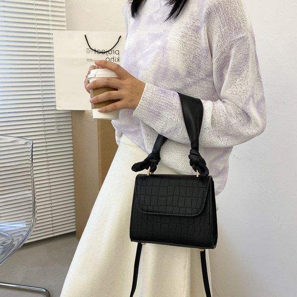 

pu of messenger tide female 2021 korean version bag foreign shoulder ins street trend trade logo agesr