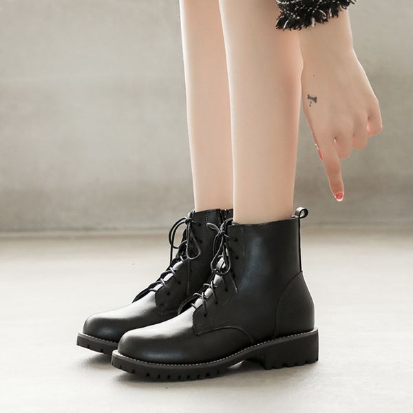 

british style dr martin autumn and winter 2021 soft leather mi same tooling locomotive short boot, Black