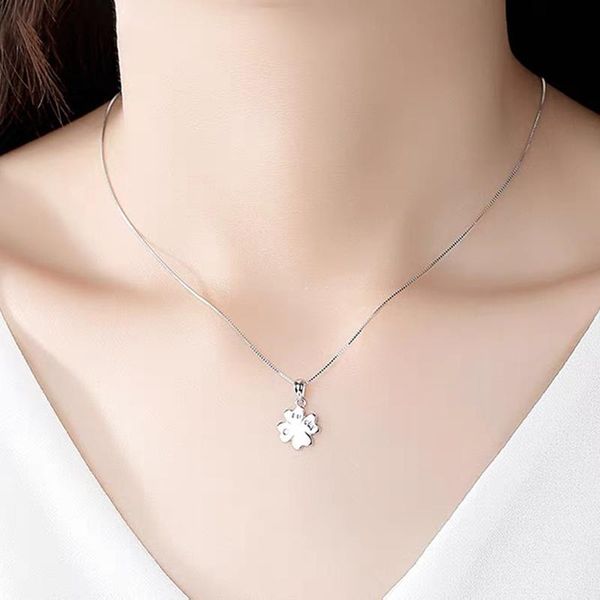 

pendant necklaces four-leaf clover stainless steel necklace, exquisite jewelry, polished glass jewelry gifts, gifts for her, Silver