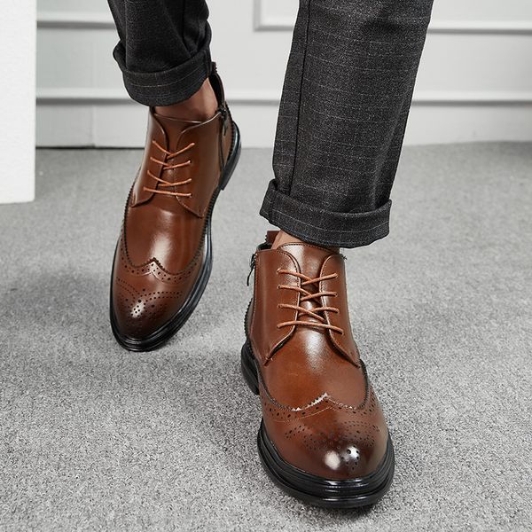 

brogue oxfords derby 2021 new chaussures pour hommes men shoes outdoors spring autumn lace up simplicity banque round toe pu leather classic, Black