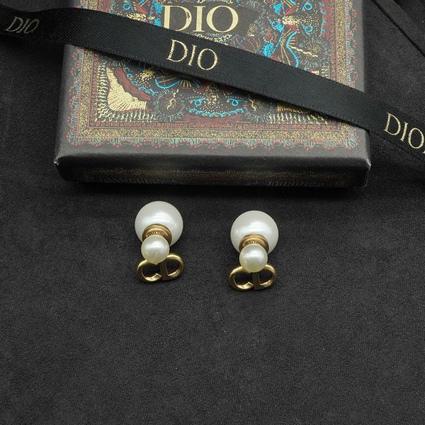 

earrings female cd geometric rotation pig nose group size pearl d trend ins style earrings, Black