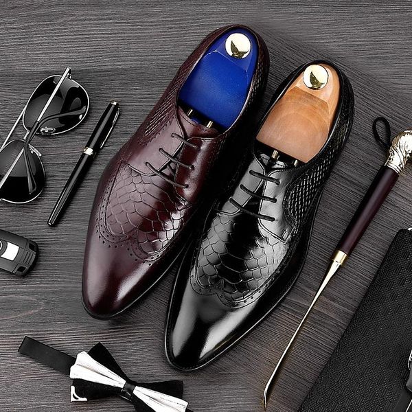

dress shoes british style man carved brogue vintage genuine leather formal oxfords pointed toe men's wing tip footwear mg77, Black