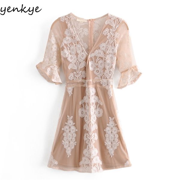 Floral Bordado Transparente Malha Sexy Dress Mulheres V Neck Butterfly Sleeve Club Mini Feminino Noite Fora Vestido 210514