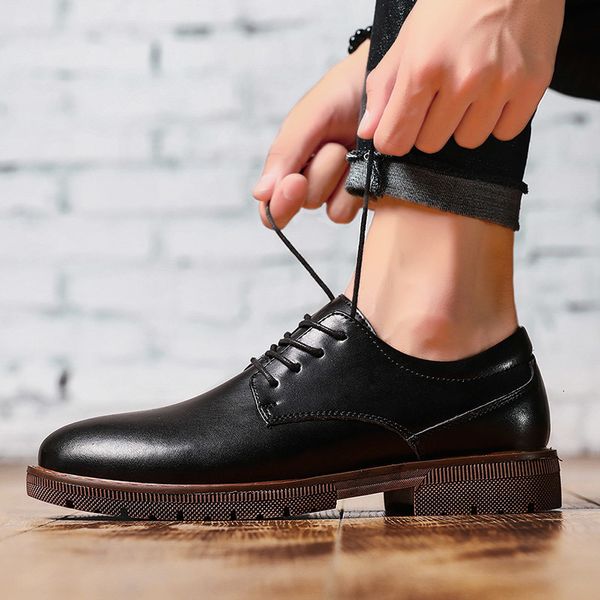 

dress shoes men genuine leather oxfords brogue lace up mens casual luxury moccasins male office wedding flats footwear 0oi2, Black