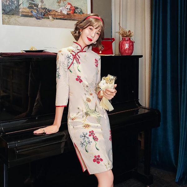 

ethnic clothing 2021 autumn suede cheongsam slim vintage dress plus size costume women qipao  to 3xl, Red