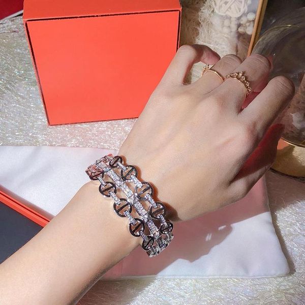 

bangle gold-plated jewelry, simple matching with micro inlays pig nose multi-layered women's fashion bracelets, Black