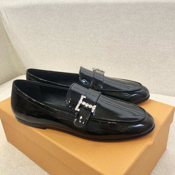

2021 women vintage dress-shoes fashion diamond buckle loafers patent leather ladies luxury design work party daily low heel shoes, Black