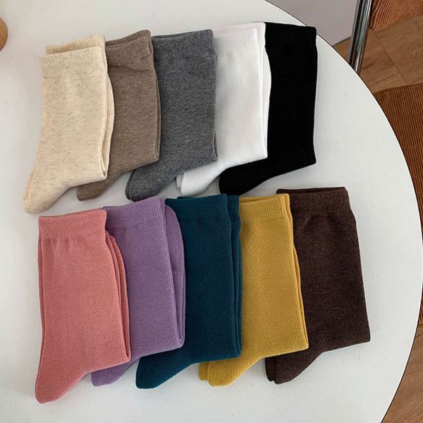 

colors into autumn and winter bi prepare flat cotton socks for comfort, ventilation versatility. basic solid color socks, medium, Black;white