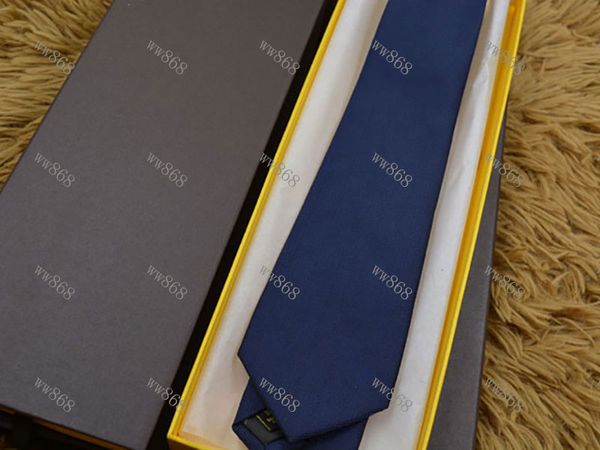 

silk plaid tie men's casual 8 cm vintage plaid tie fashion classic tie gift box 18 style v99-05, Blue;purple