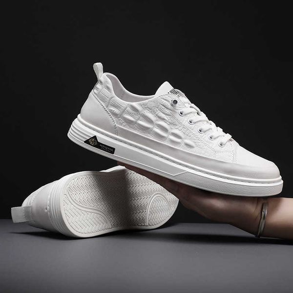 

men's casual sho 2021 autumn leather embossed men's fashion low board men