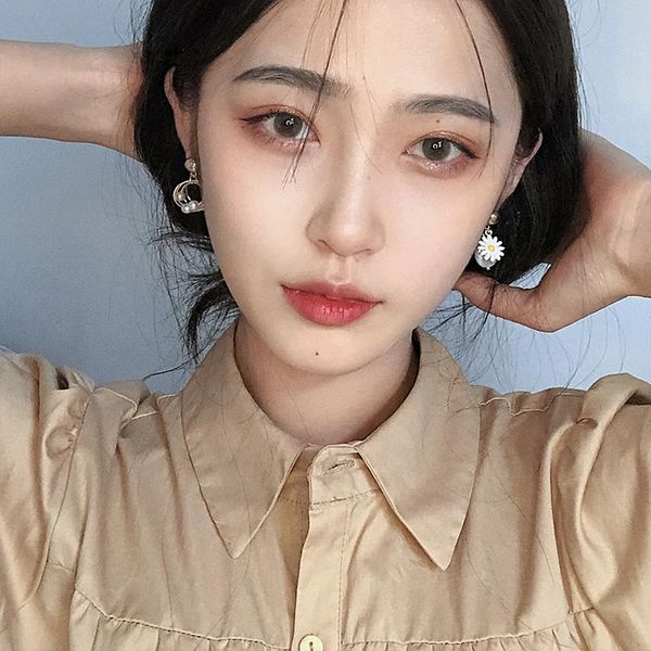

hoop & huggie summer little fresh white daisy earrings korean flower pearl stud 2021 asymmetric women, Golden;silver