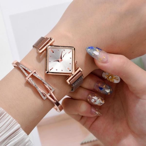 

wristwatches women magnetic bracelet watches set female luxury square quartz ladies dress clock relogio feminino, Slivery;brown