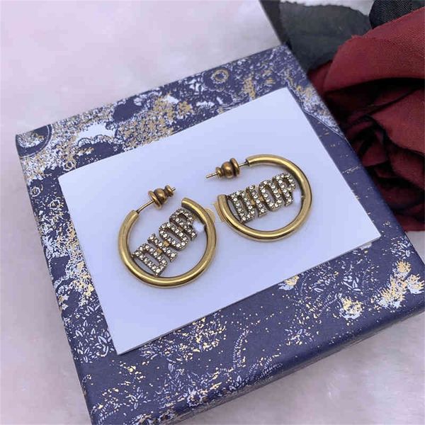 

85% off factory clearance home earrings inlaid with diamond pearl silver needle high-end version simple light luxury high-grade sense, Golden