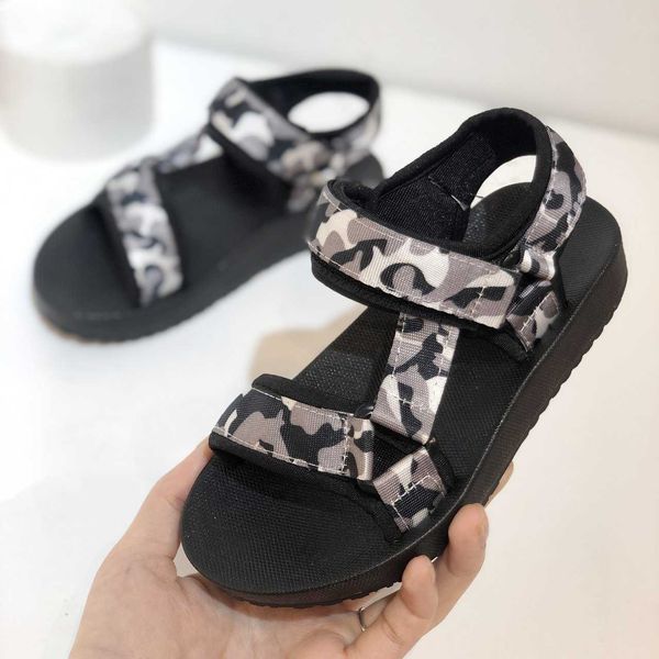 

boys sandals summer children sports shoes little boys beach camouflage shoes ultra light soft sole kids sandals 210713, Black;red