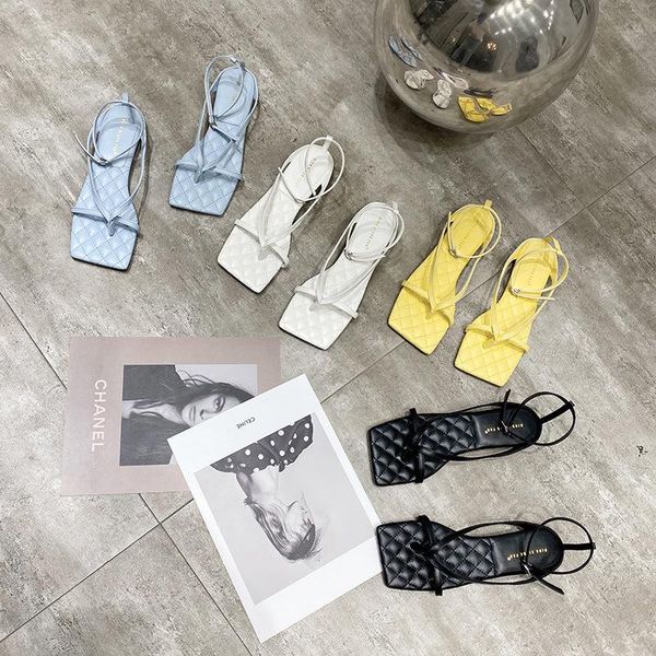 

sandals fashion bloggers are to wear comfortable and versatile square toe flat shoes, trendy straps, buckle sandals, women's shoes, Black