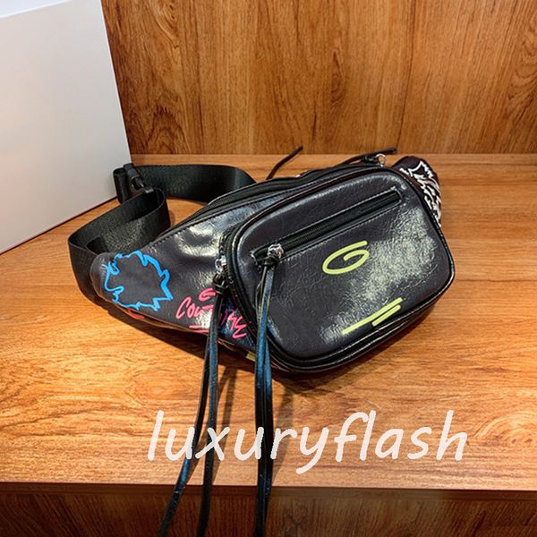 

graffiti chest bags men and women designer luxurys crossbody waist bags zipper tassel purse european and american streets tide wholesale