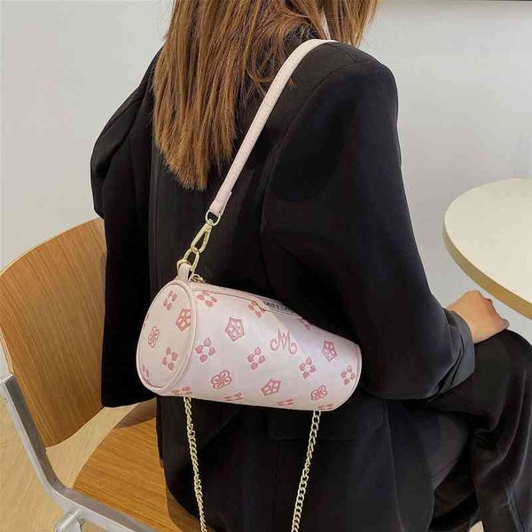 

2022 factory wholesale handbag chain female autumn embossed cylinder armpit single shoulder, Black;red