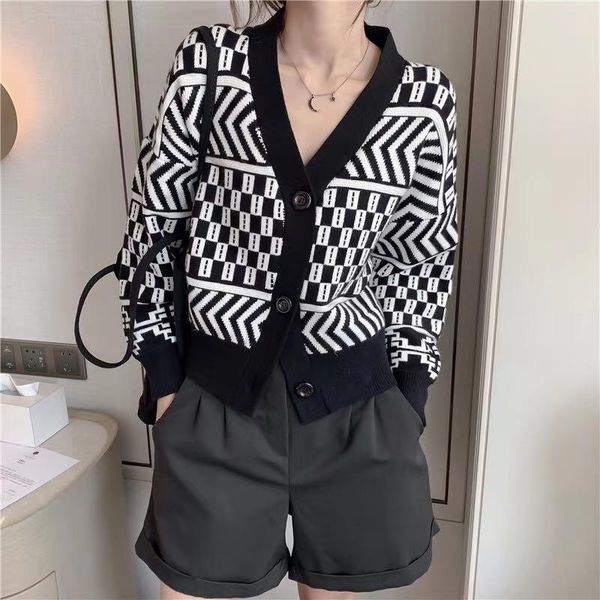 

women's knits & tees 2021 vintage design women cardigans coat sweater casual v-neck plaid geometric long sleeve loose knit cropped aut, White