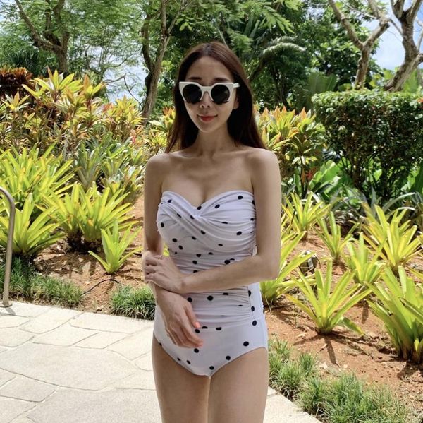 

one-piece suits korean style one piece swimwear women padded dot swimsuit bathing suit lady monokini beachwear 2021