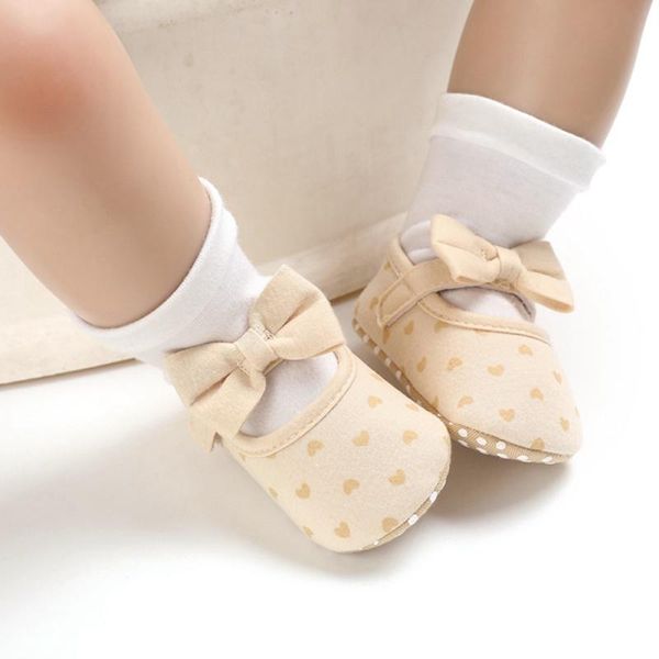 Primeiros Walkers Moda Doce Bow Baby Meninas Amor Casual Solução Solução Solicida Frist Sapatos Andando por 0-18 meses de idade
