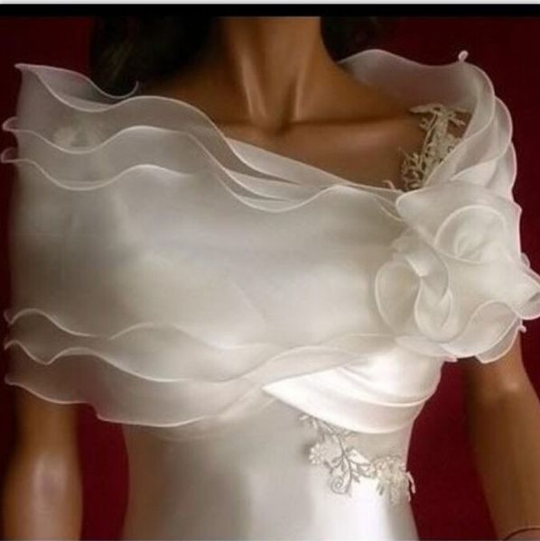 Off ombro chiffon bolero jaqueta nupcial encolher noiva envolve os acessórios vestido de casamento favores com as flores feitas à mão