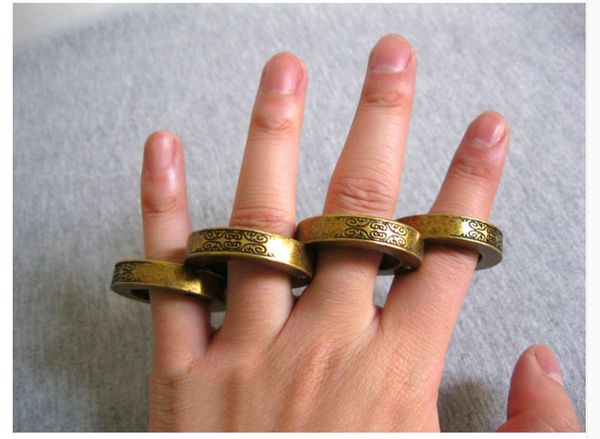 

new portable outdoor ring adornment self-defense self-defense tool