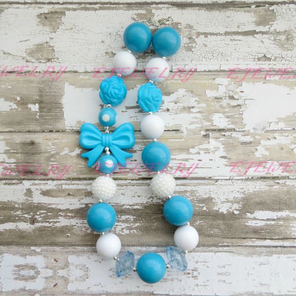 

blue knot bubblegum beaded - little girl - easter necklace - chunky necklace cb170